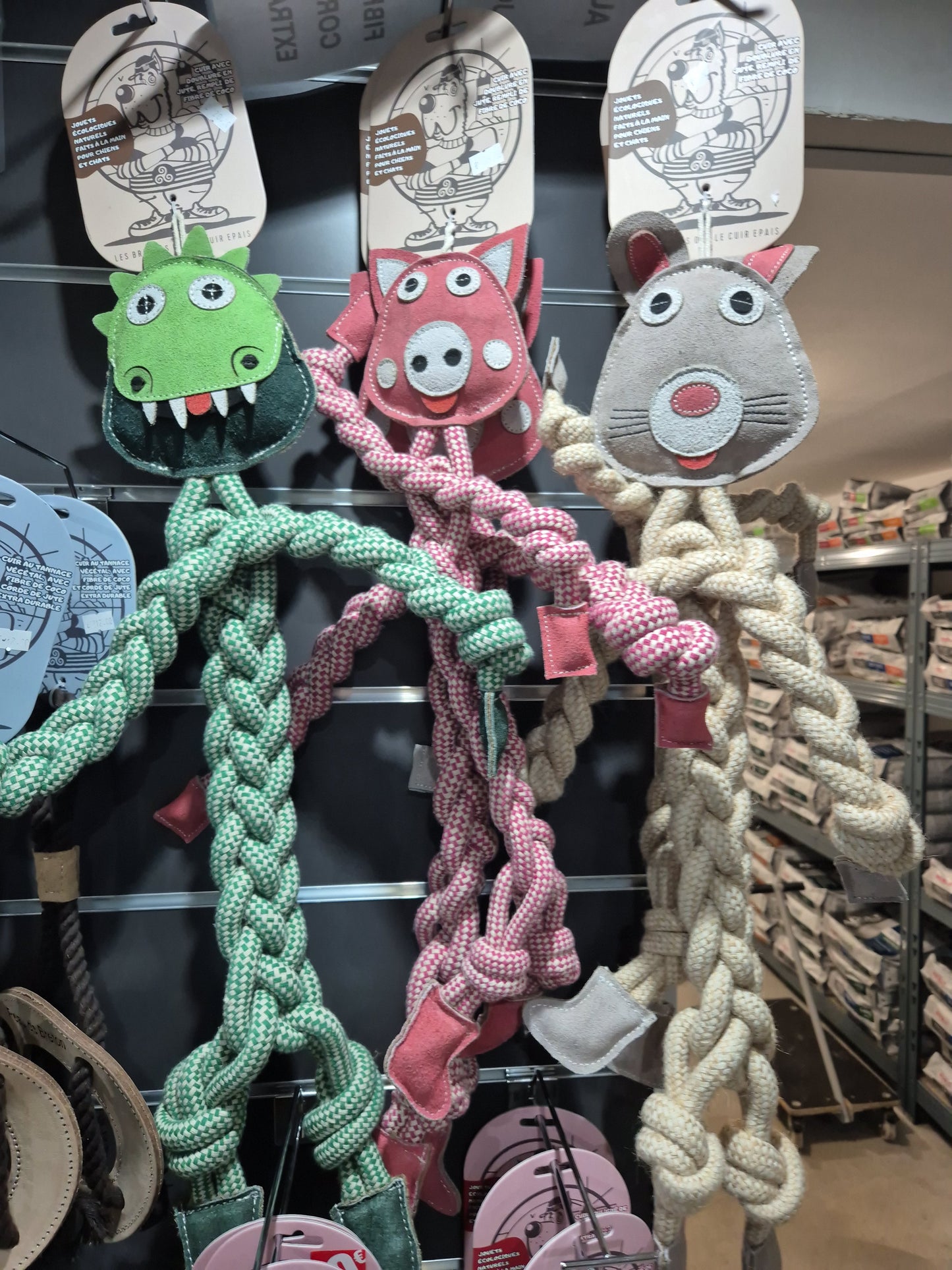 Corde à tirer cuir et corde en jute